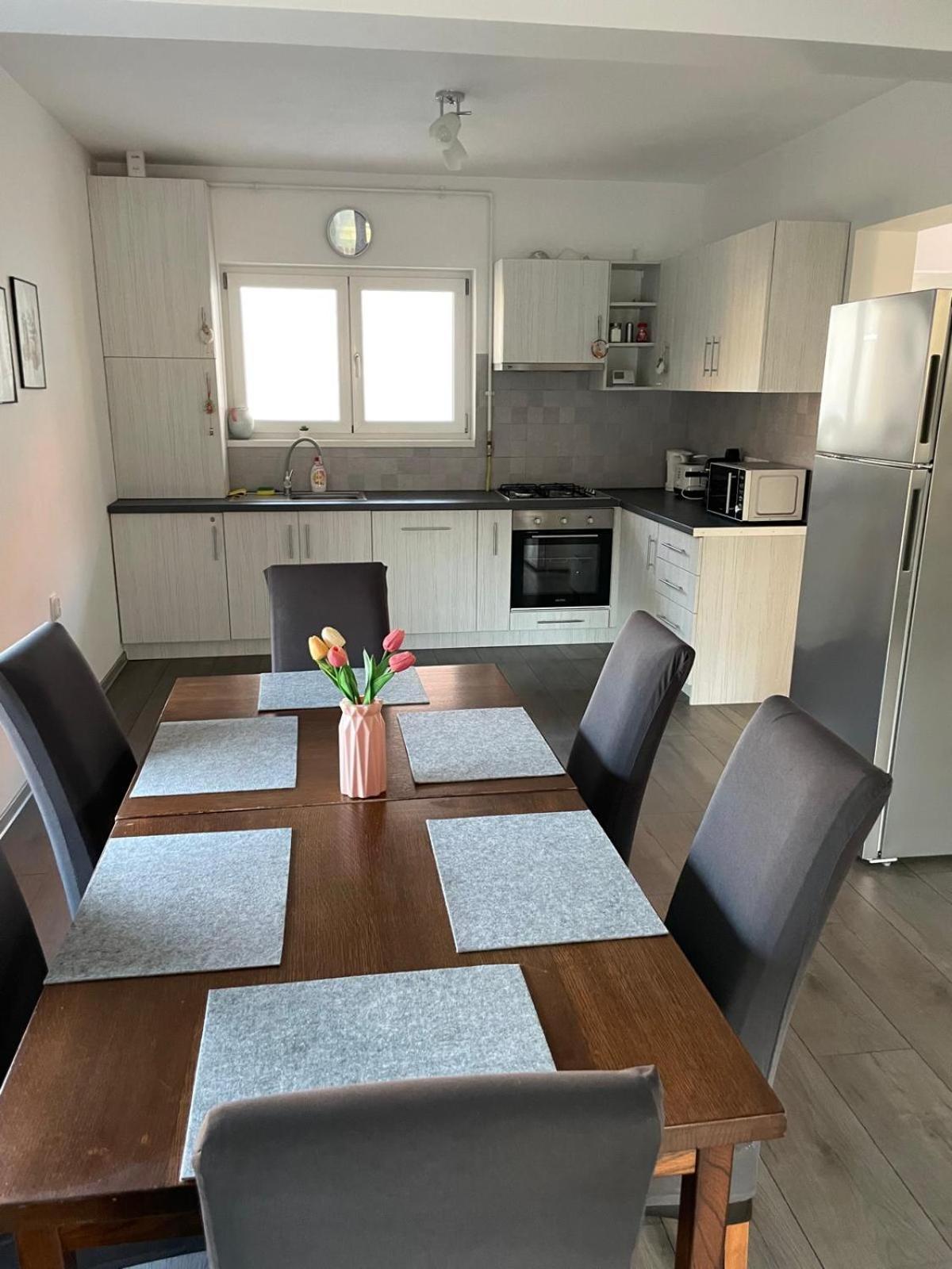 Fenyo Apartman House I Odorheiu Secuiesc Zewnętrze zdjęcie